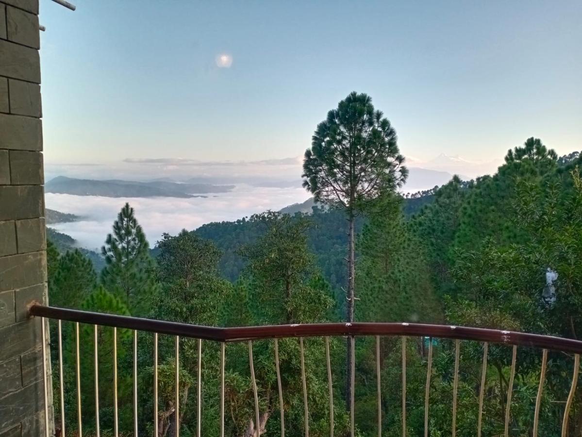 Elphinstone Inn Almora Kültér fotó