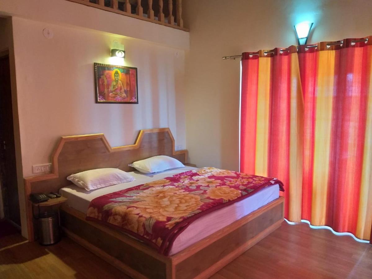 Elphinstone Inn Almora Kültér fotó