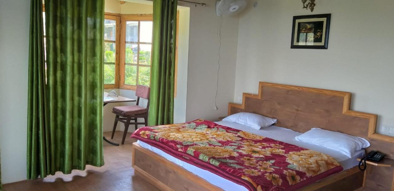 Elphinstone Inn Almora Kültér fotó