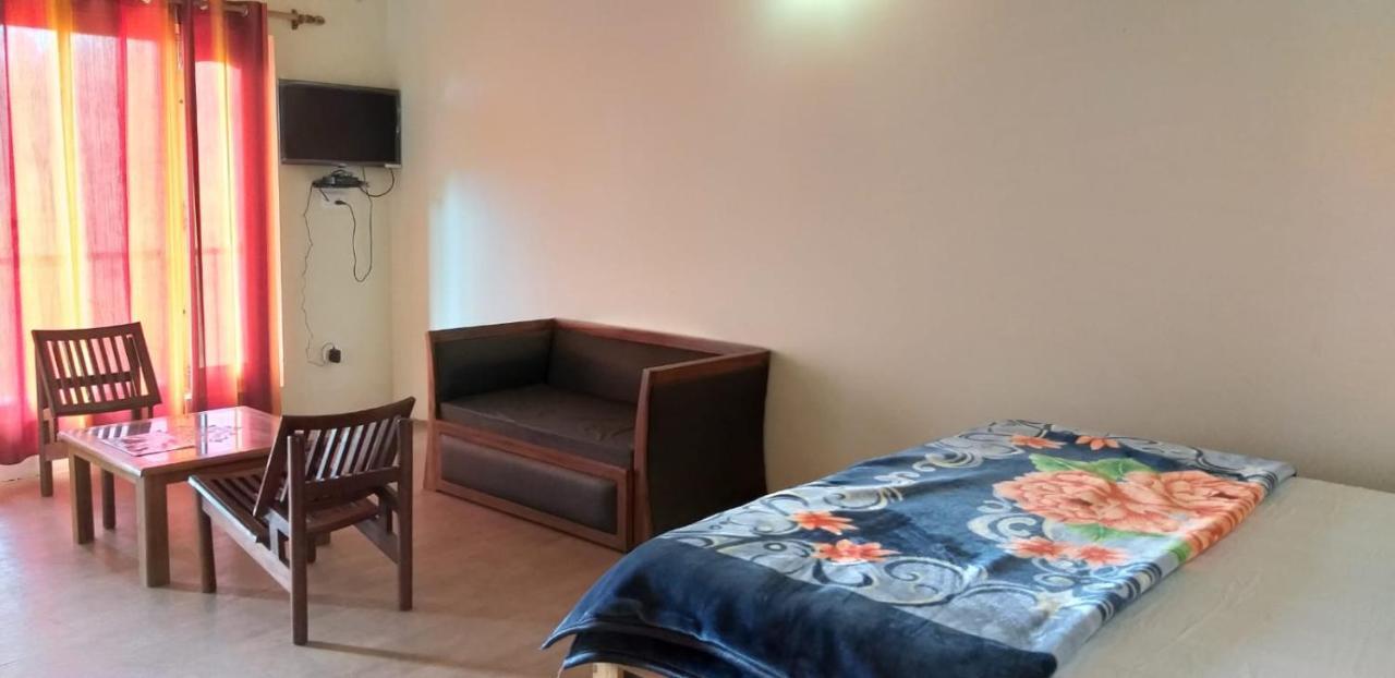 Elphinstone Inn Almora Kültér fotó