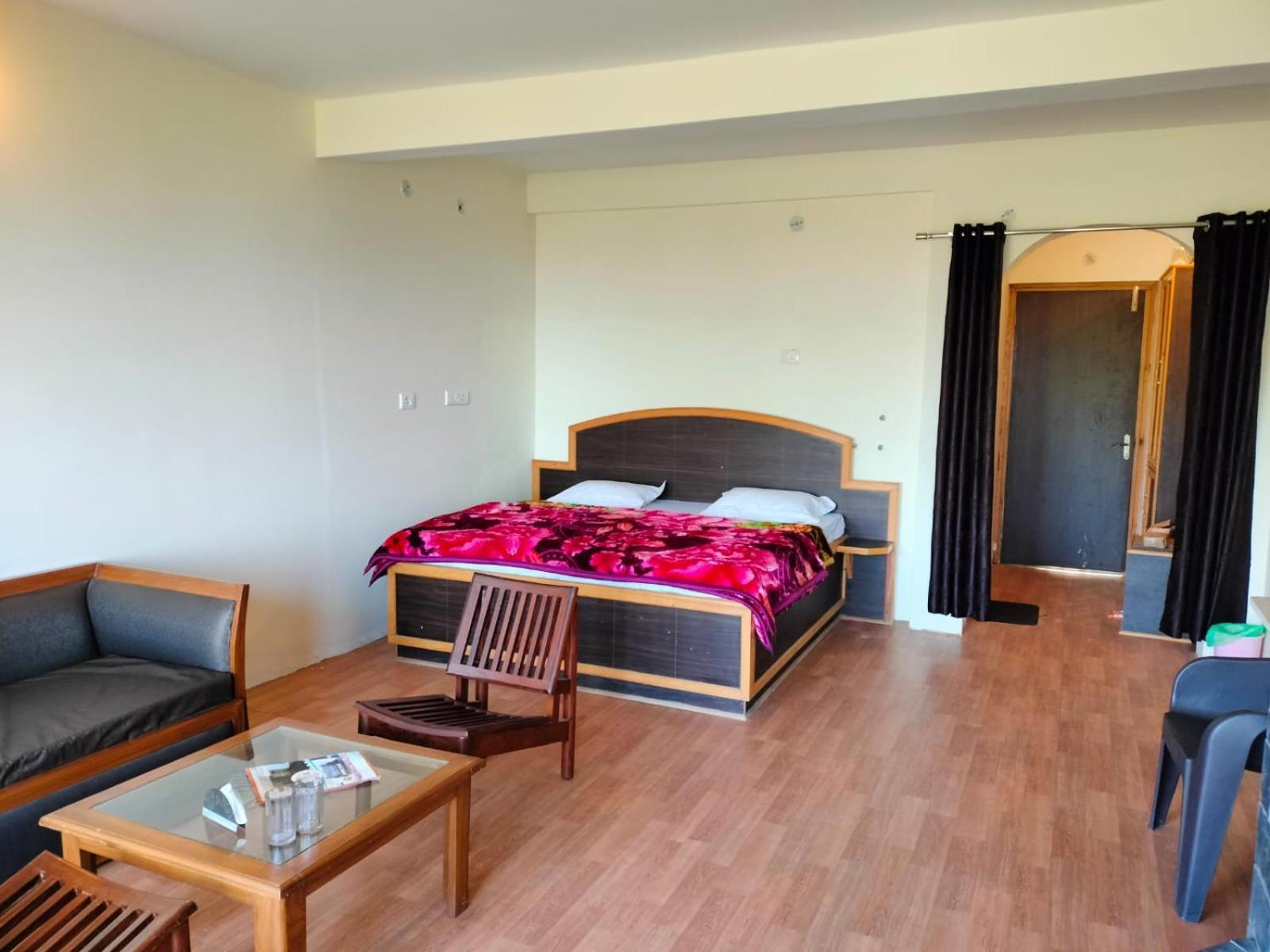 Elphinstone Inn Almora Kültér fotó