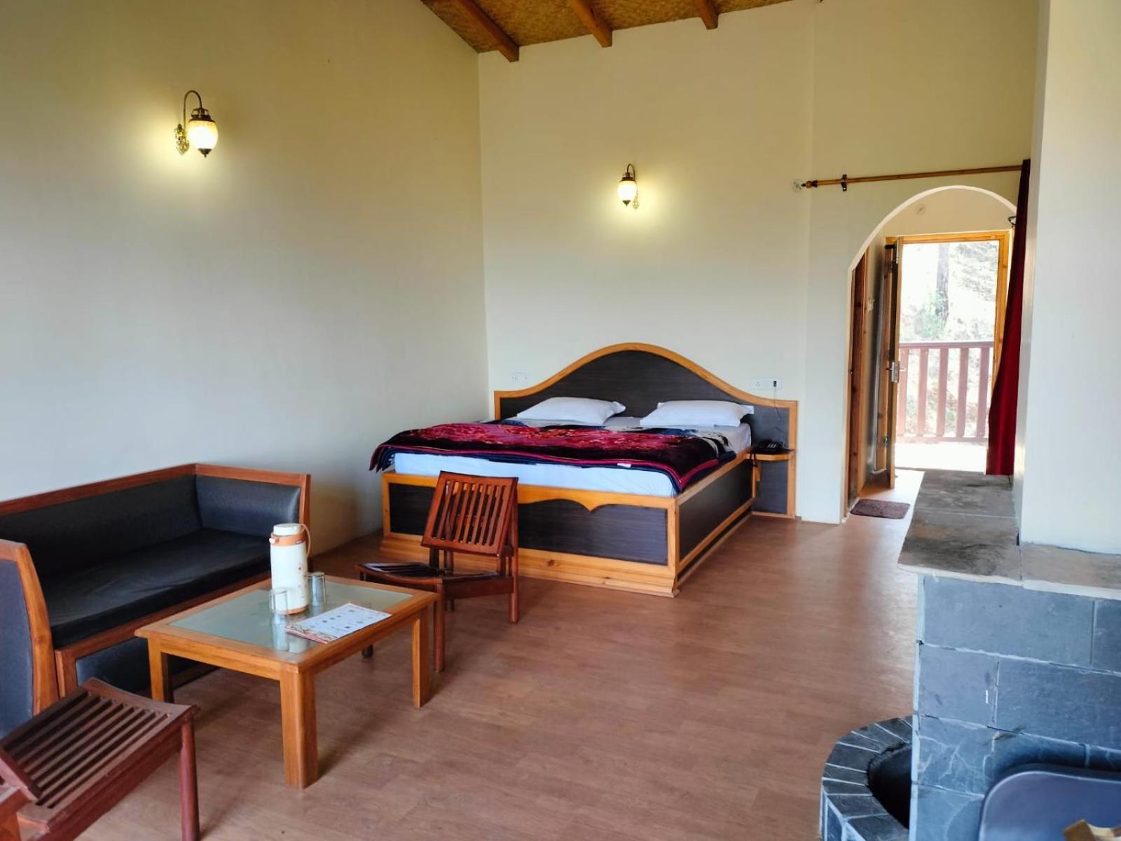 Elphinstone Inn Almora Kültér fotó