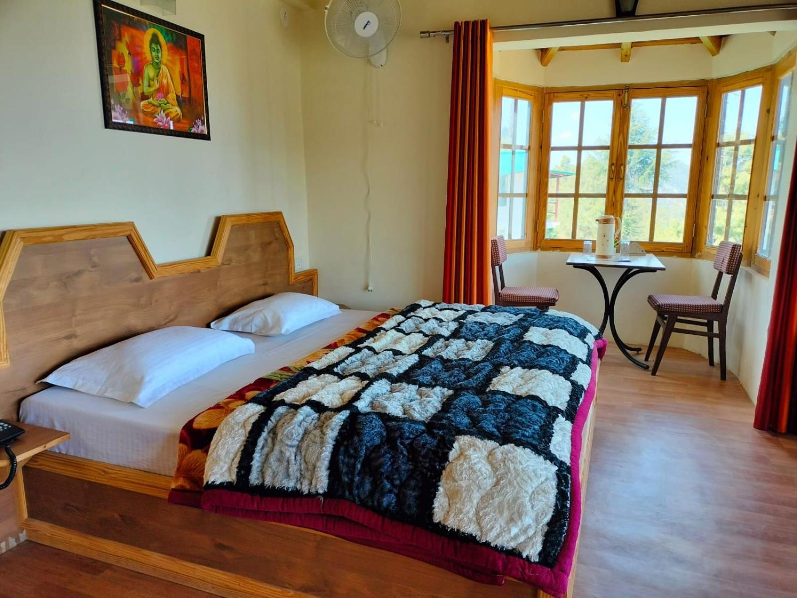 Elphinstone Inn Almora Kültér fotó