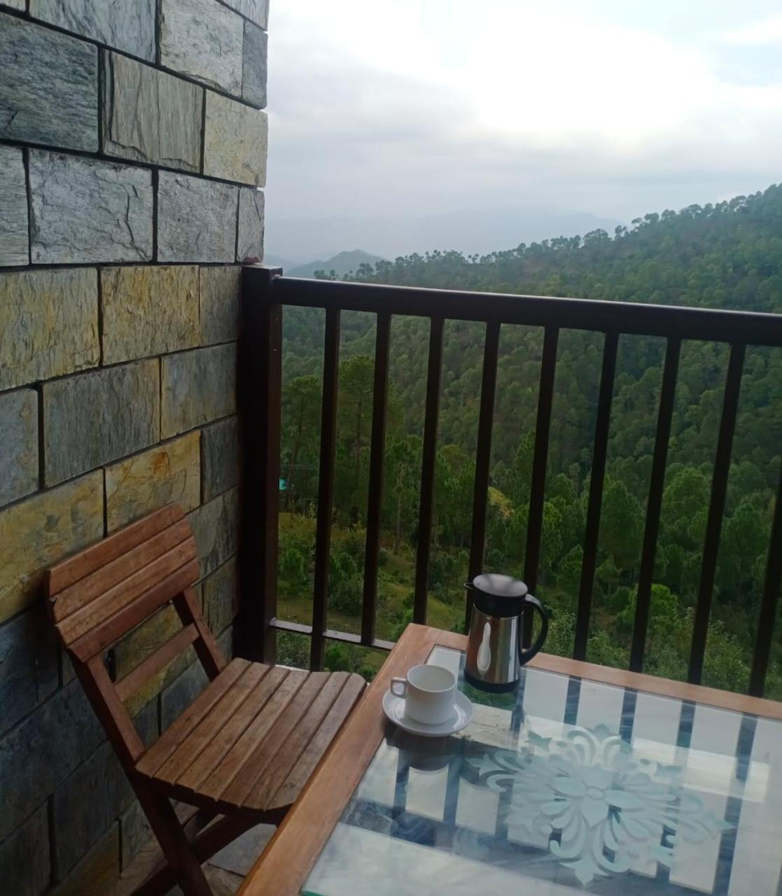Elphinstone Inn Almora Kültér fotó