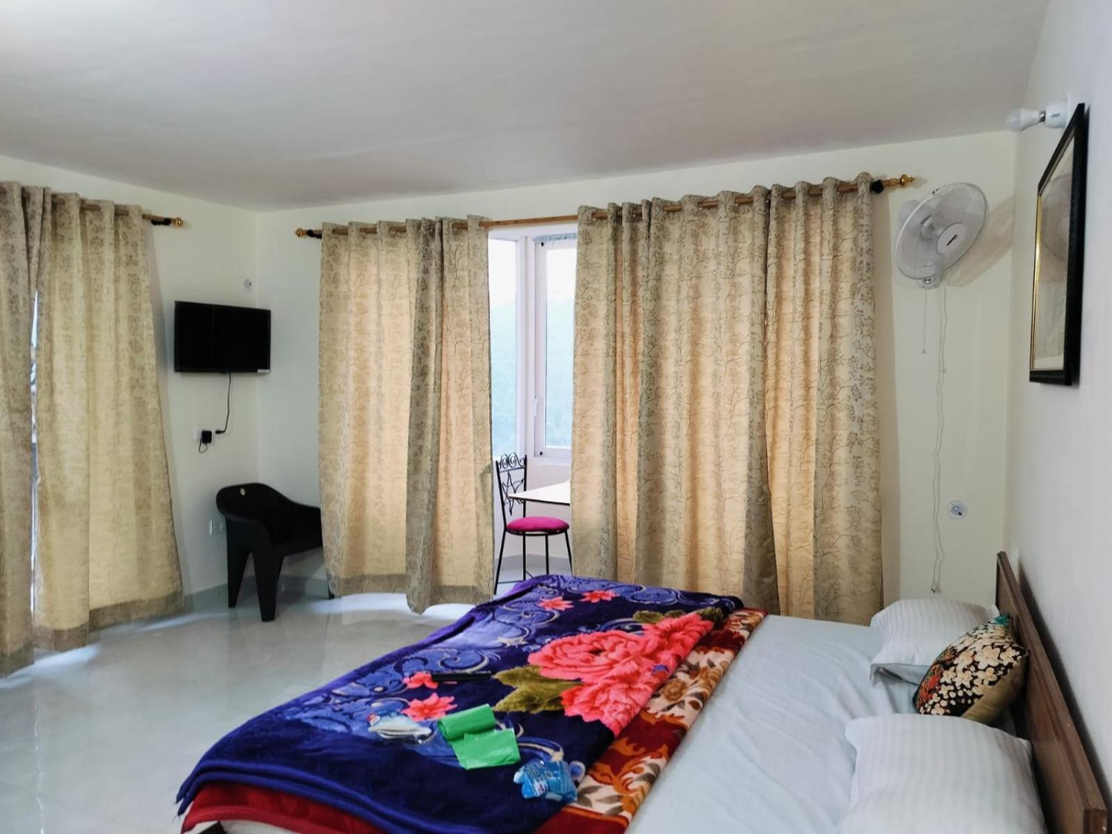 Elphinstone Inn Almora Kültér fotó